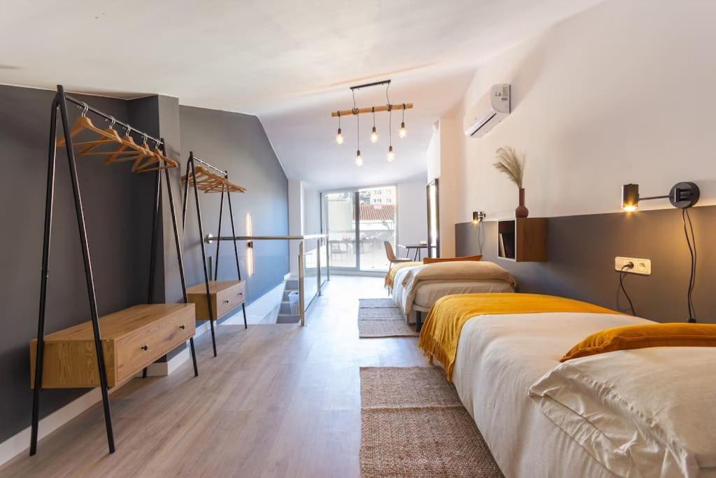 Duplex With Terrace Near Bcn Appartement Terrassa Buitenkant foto